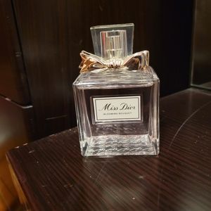 Miss Dior blooming bouquet